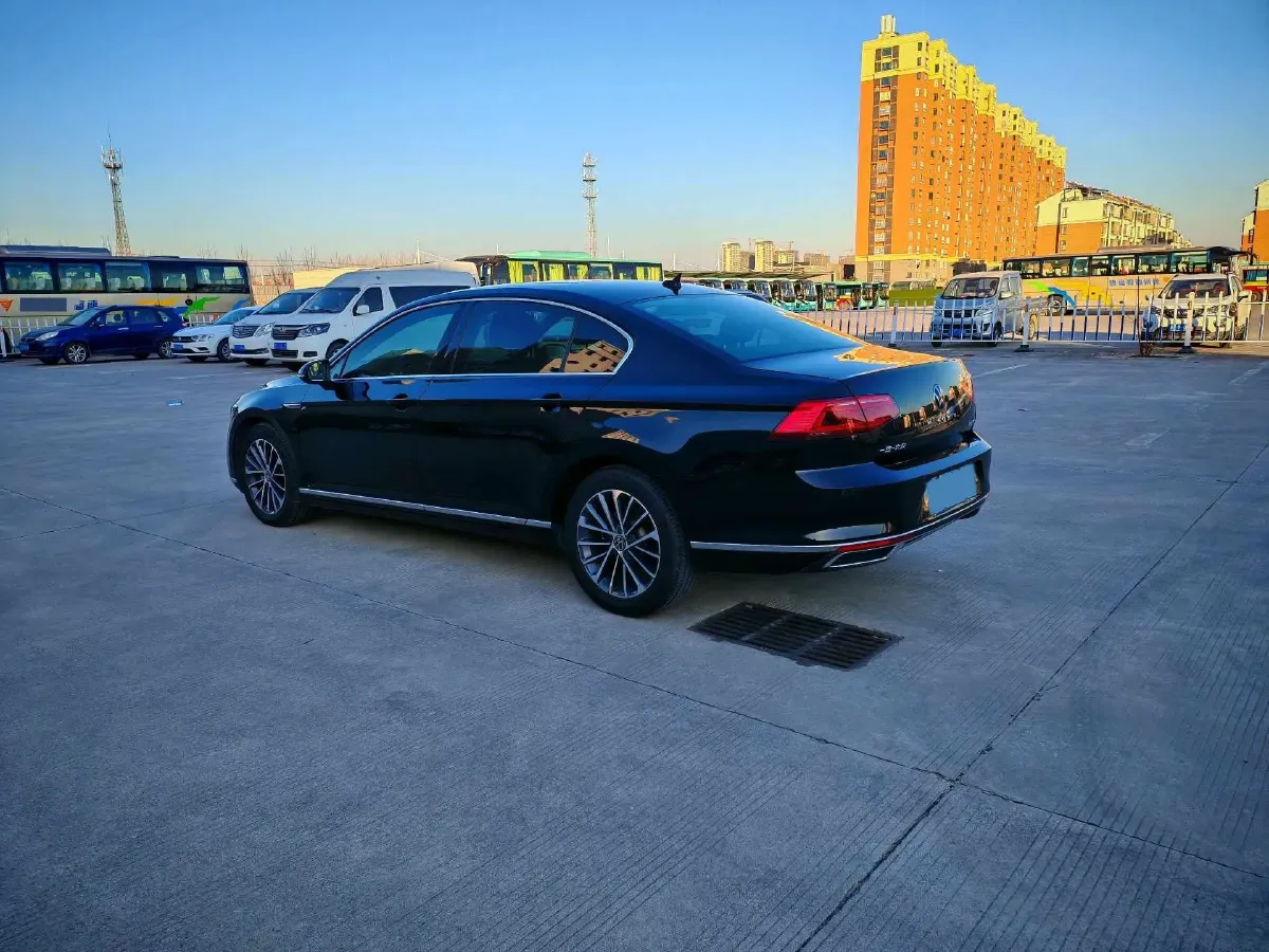 2020 Volkswagen Magotan 2.0T 186HP L4 7DCT,autocango,china used car exporter,china ev exporter,chinese used car exporter,chinese used ev exporter