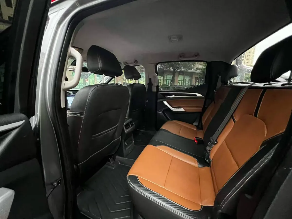 2022 MAXUS T70 2.0T 163HP L4 6AT,autocango,china used car exporter,china ev exporter,chinese used car exporter,chinese used ev exporter