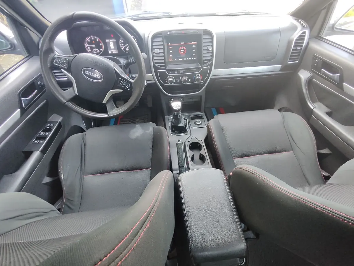 2021 Isuzu T17 3.0T 142HP L4 5MT,autocango,china used car exporter,china ev exporter,chinese used car exporter,chinese used ev exporter