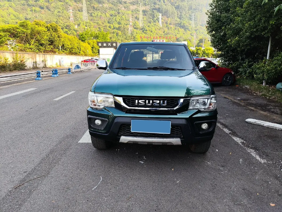 2021 Isuzu T17 3.0T 142HP L4 5MT,autocango,china used car exporter,china ev exporter,chinese used car exporter,chinese used ev exporter