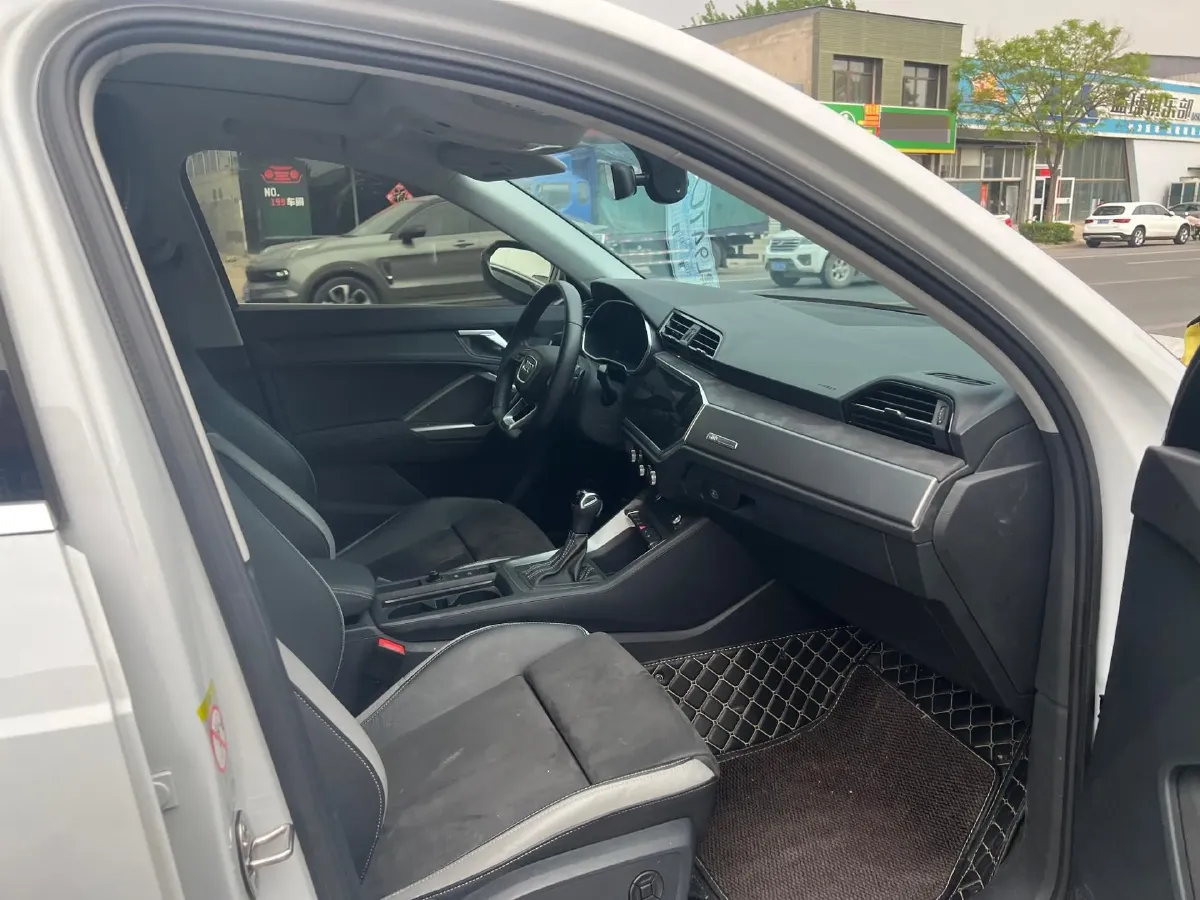 2023 Audi Q3 1.4T 150HP L4 7DCT,autocango,china used car exporter,china ev exporter,chinese used car exporter,chinese used ev exporter