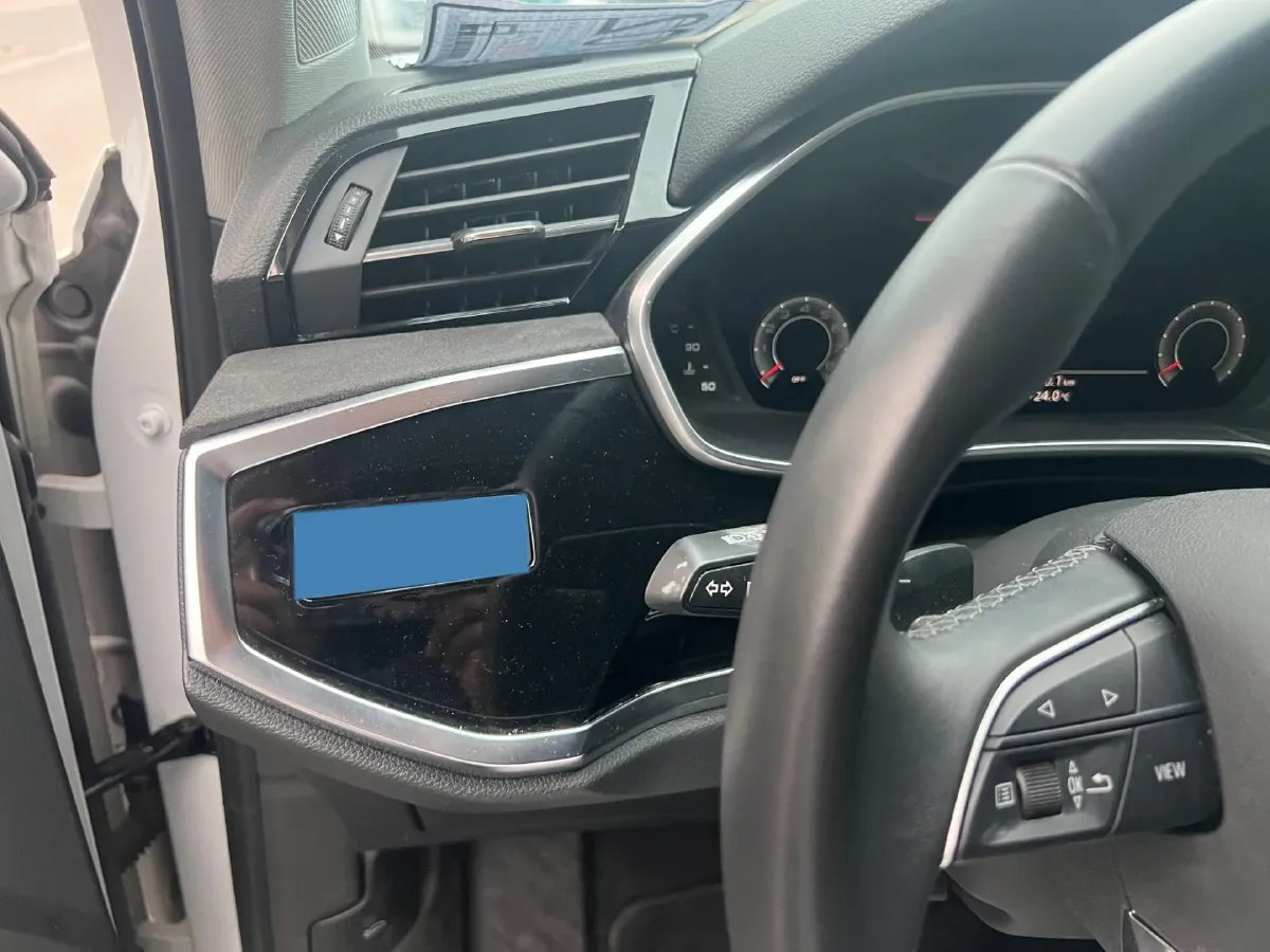 2023 Audi Q3 1.4T 150HP L4 7DCT,autocango,china used car exporter,china ev exporter,chinese used car exporter,chinese used ev exporter