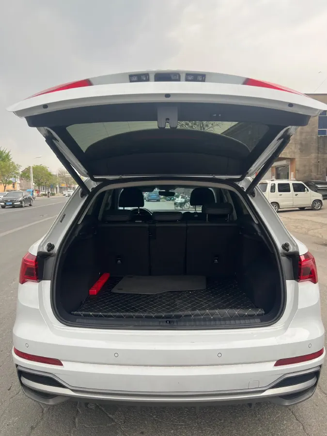 2023 Audi Q3 1.4T 150HP L4 7DCT,autocango,china used car exporter,china ev exporter,chinese used car exporter,chinese used ev exporter