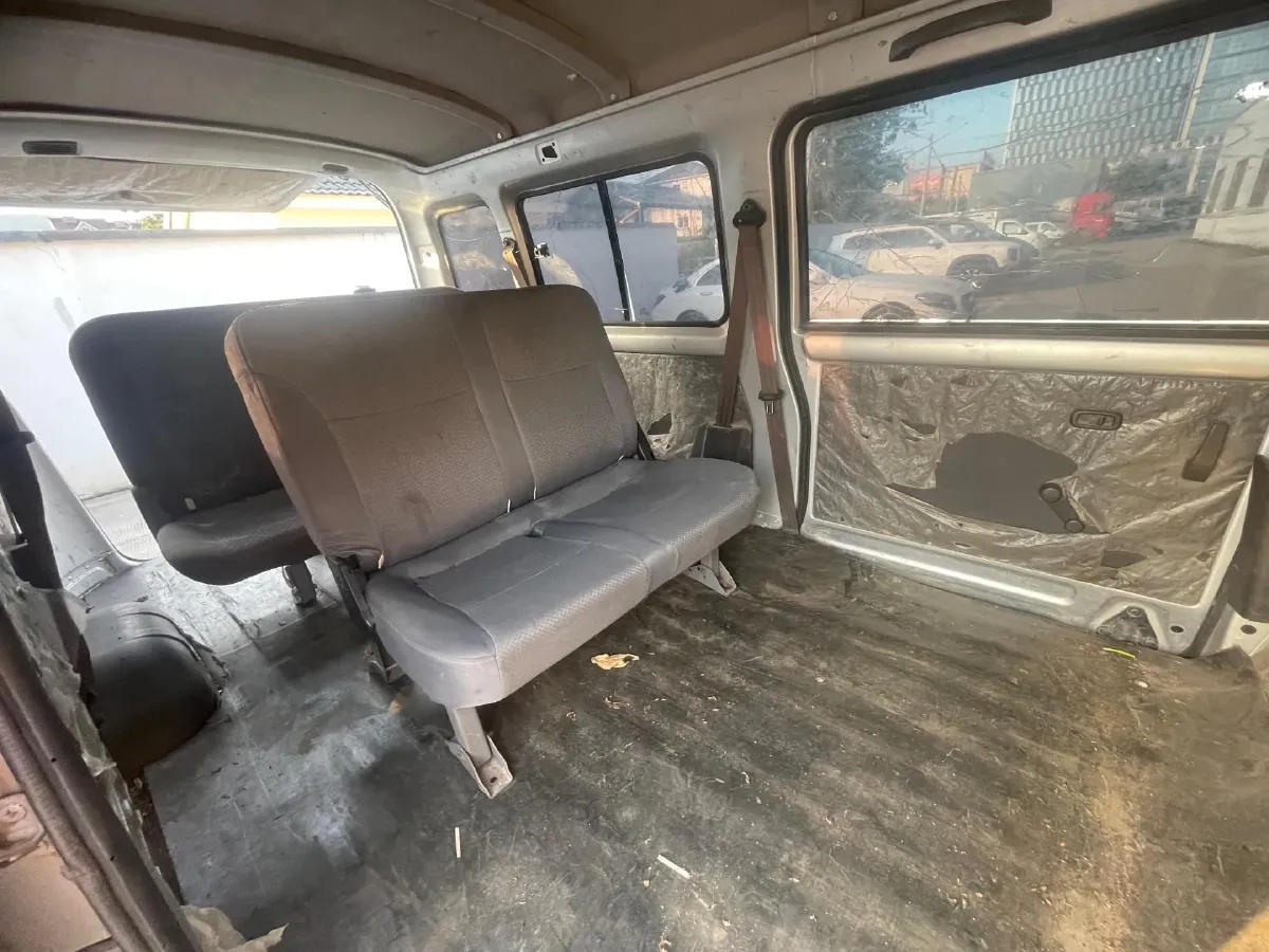 2021 WuLing RongGuang 1.5L 99HP L4 5MT,autocango,china used car exporter,china ev exporter,chinese used car exporter,chinese used ev exporter