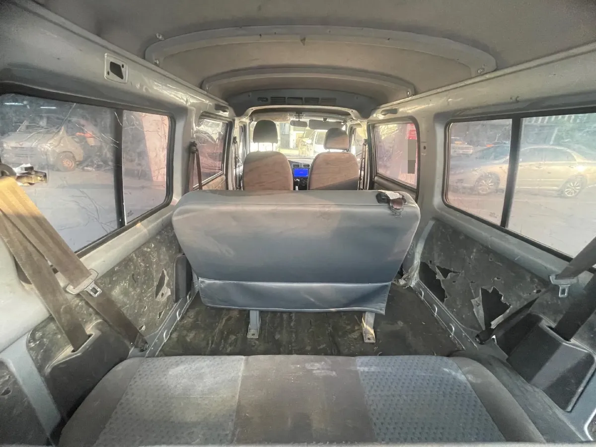 2021 WuLing RongGuang 1.5L 99HP L4 5MT,autocango,china used car exporter,china ev exporter,chinese used car exporter,chinese used ev exporter