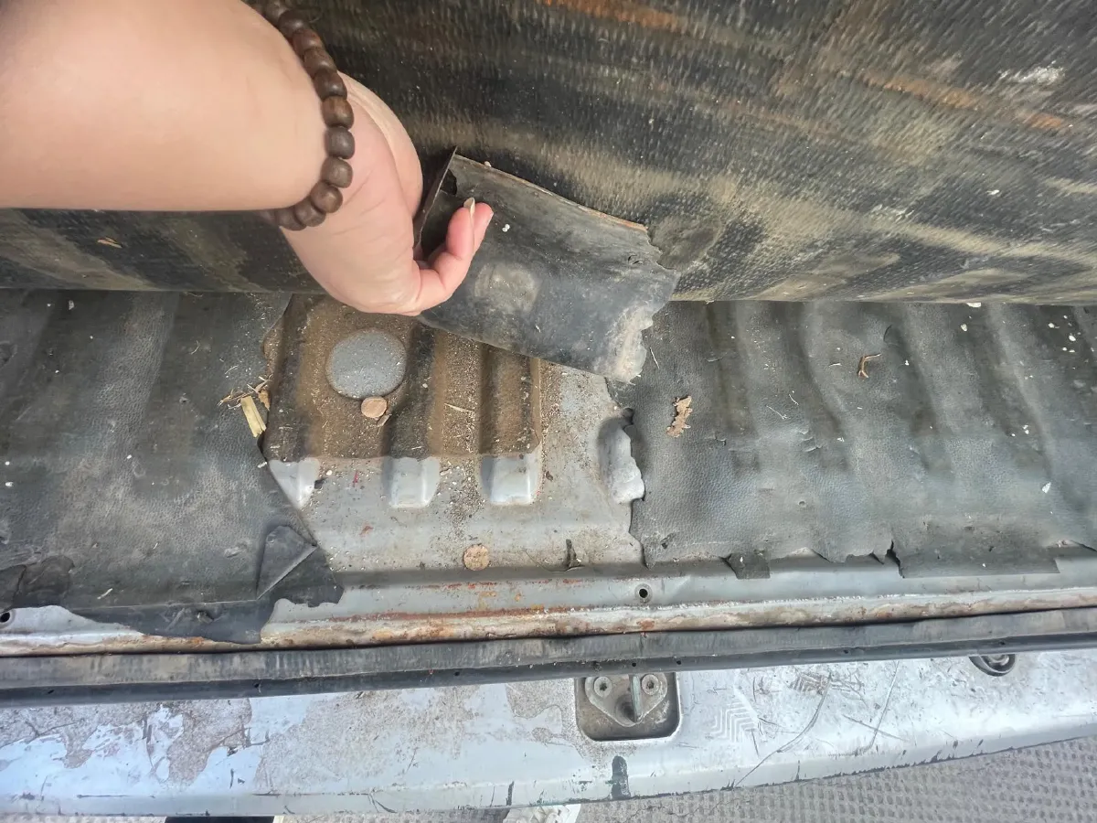 2021 WuLing RongGuang 1.5L 99HP L4 5MT,autocango,china used car exporter,china ev exporter,chinese used car exporter,chinese used ev exporter