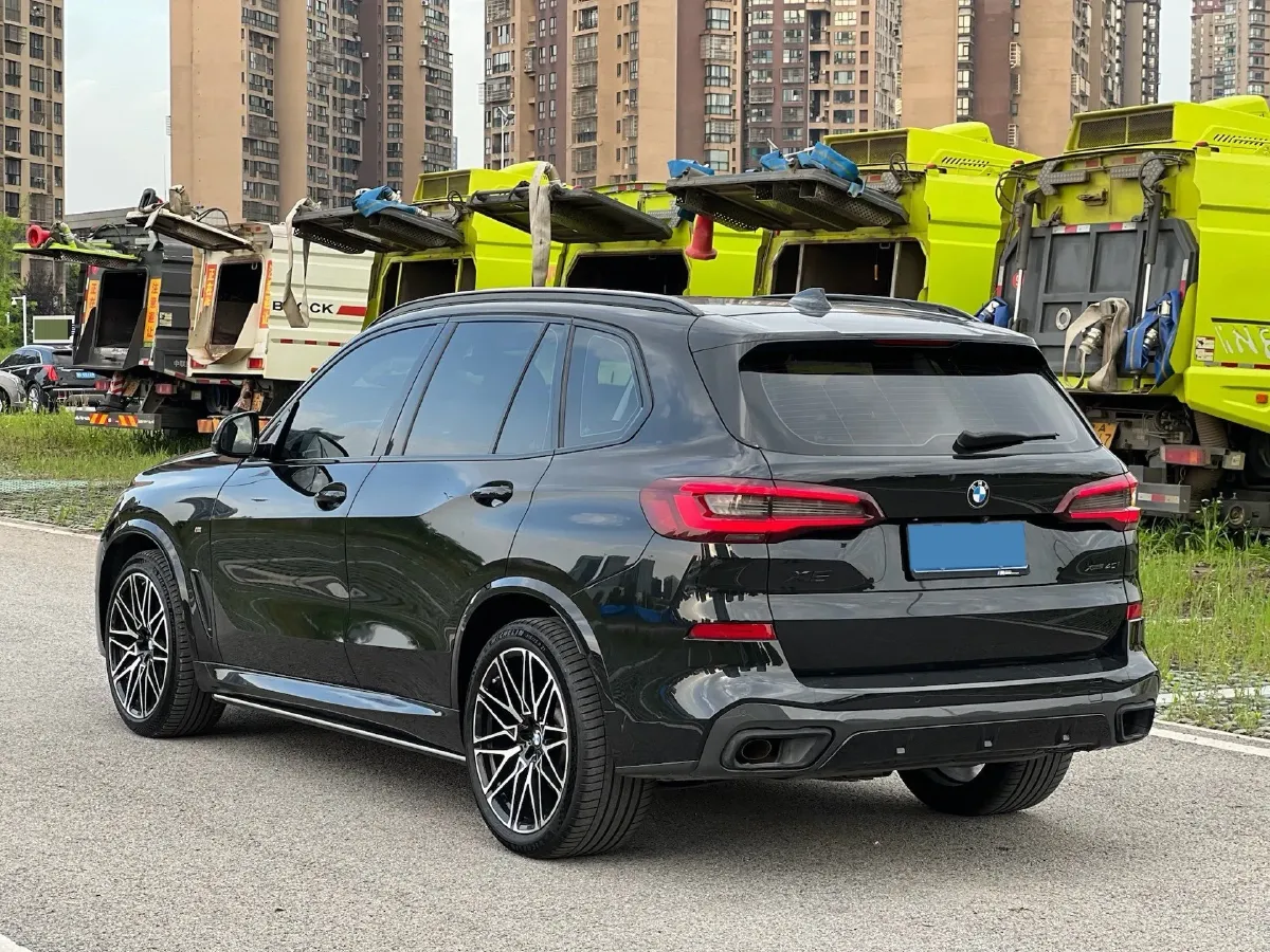 2022 BMW X5 3.0T 340HP L6 8AT,autocango,china used car exporter,china ev exporter,chinese used car exporter,chinese used ev exporter