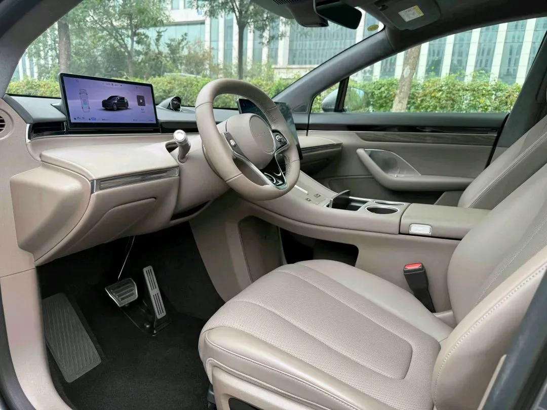 2025 Luxeed R7 REEV 156HP REEV 37KWH,autocango,china used car exporter,china ev exporter,chinese used car exporter,chinese used ev exporter