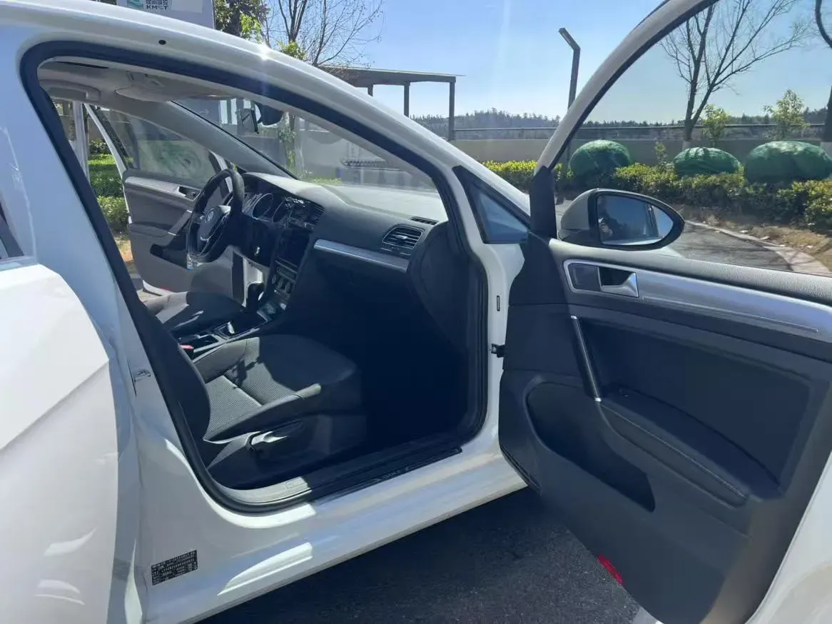 2019 Volkswagen Golf 1.4T 150HP L4 7DCT,autocango,china used car exporter,china ev exporter,chinese used car exporter,chinese used ev exporter