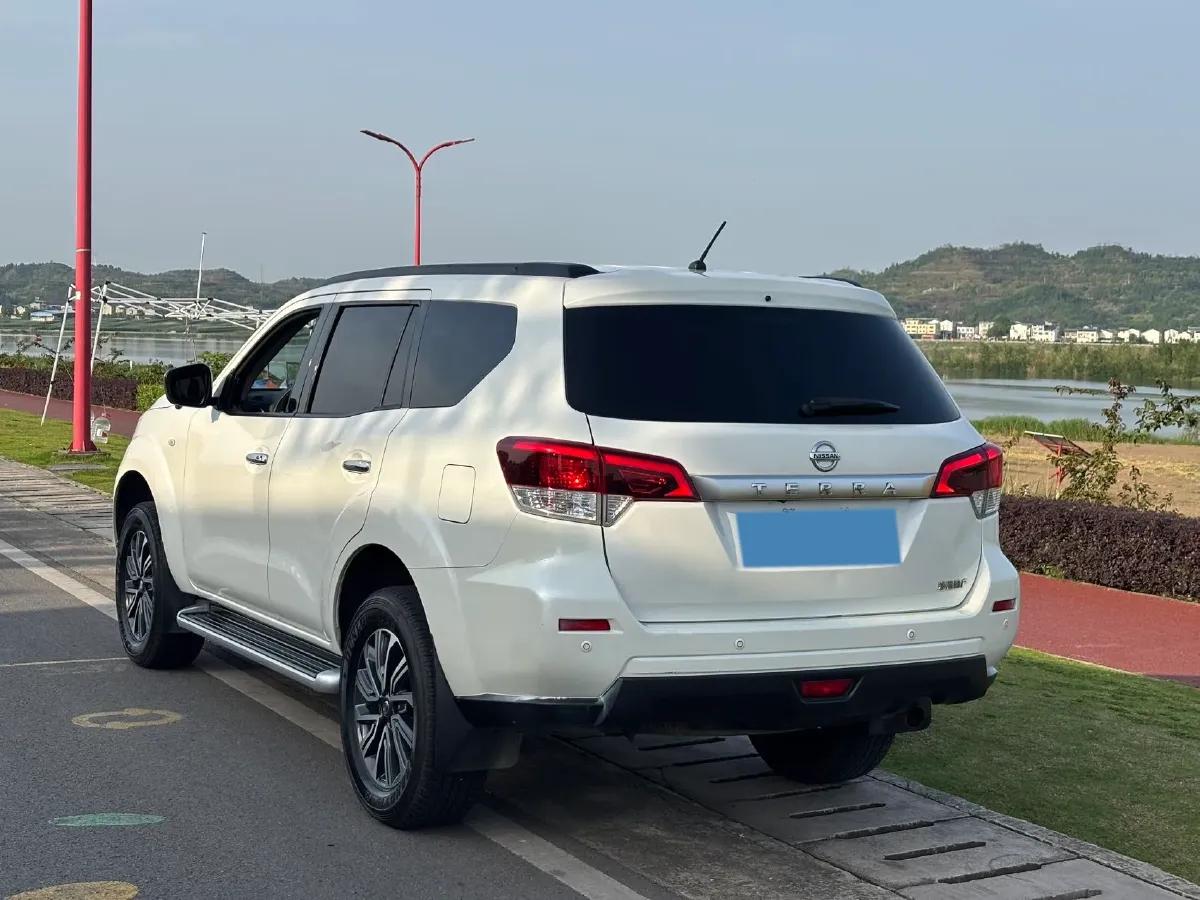 2020 Nissan Terra 2.5L 193HP L4 7AT,autocango,china used car exporter,china ev exporter,chinese used car exporter,chinese used ev exporter