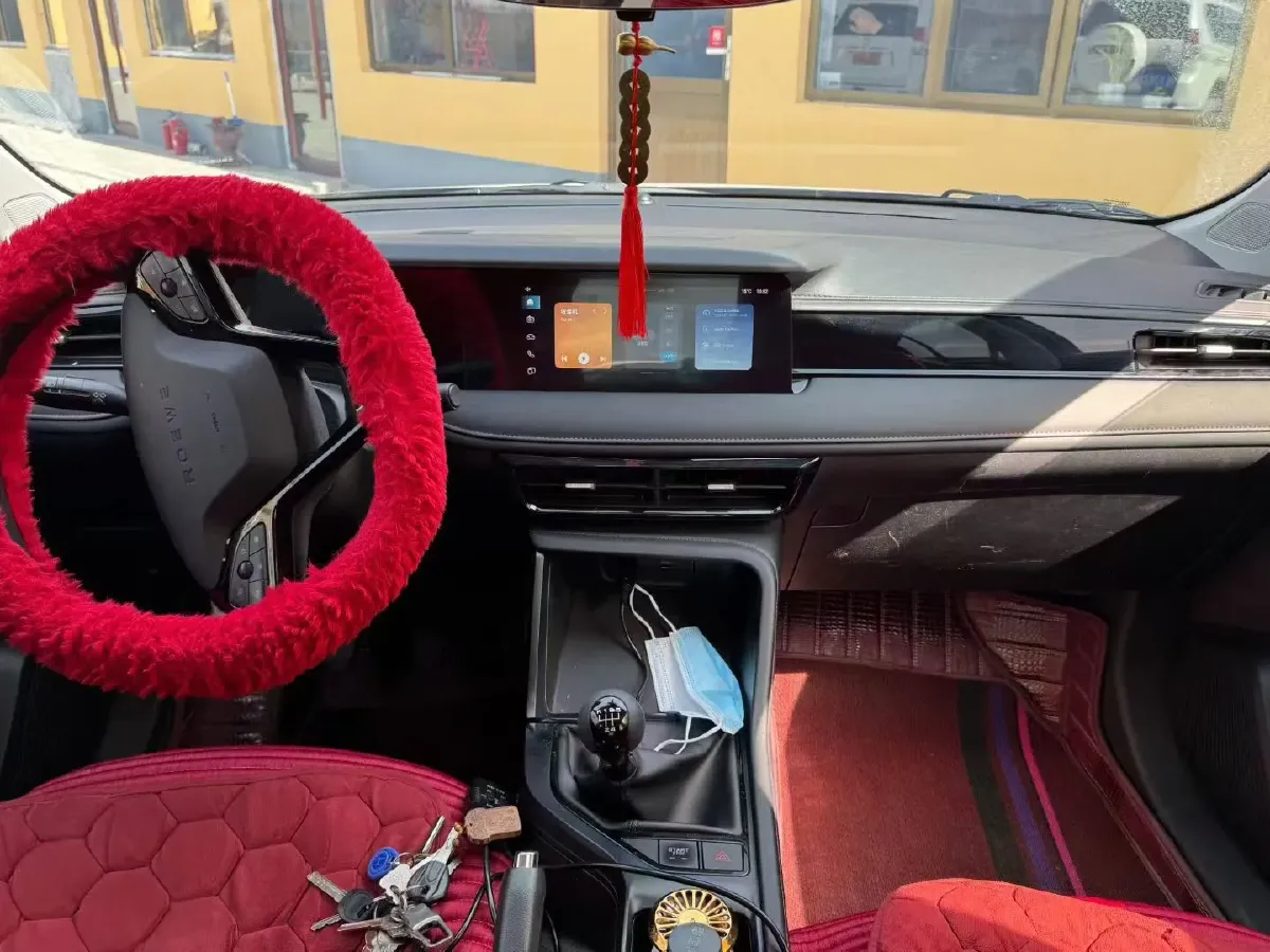 2023 Roewe i5 1.5L 129HP L4 5MT,autocango,china used car exporter,china ev exporter,chinese used car exporter,chinese used ev exporter