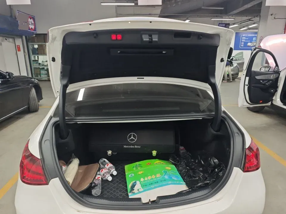 2025 Mercedes-Benz C Class 1.5T 204HP L4 9AT,autocango,china used car exporter,china ev exporter,chinese used car exporter,chinese used ev exporter