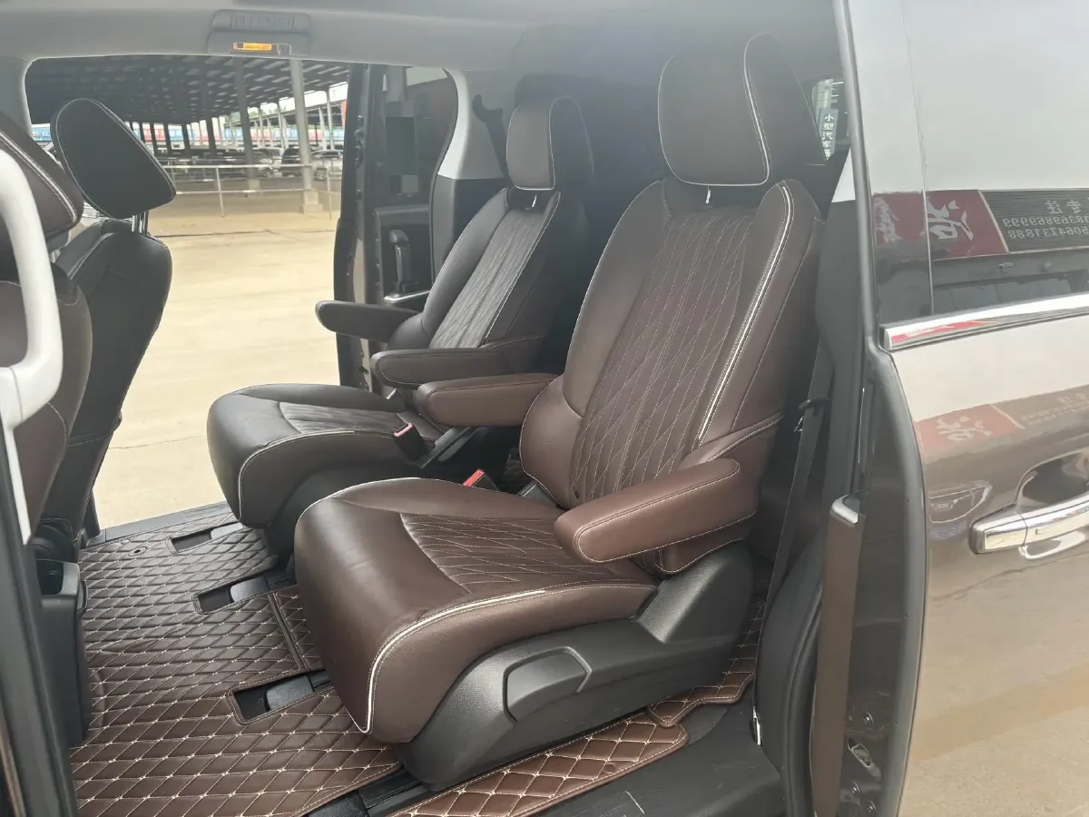 2021 Buick GL8 2.0T 237HP L4 9AT,autocango,china used car exporter,china ev exporter,chinese used car exporter,chinese used ev exporter