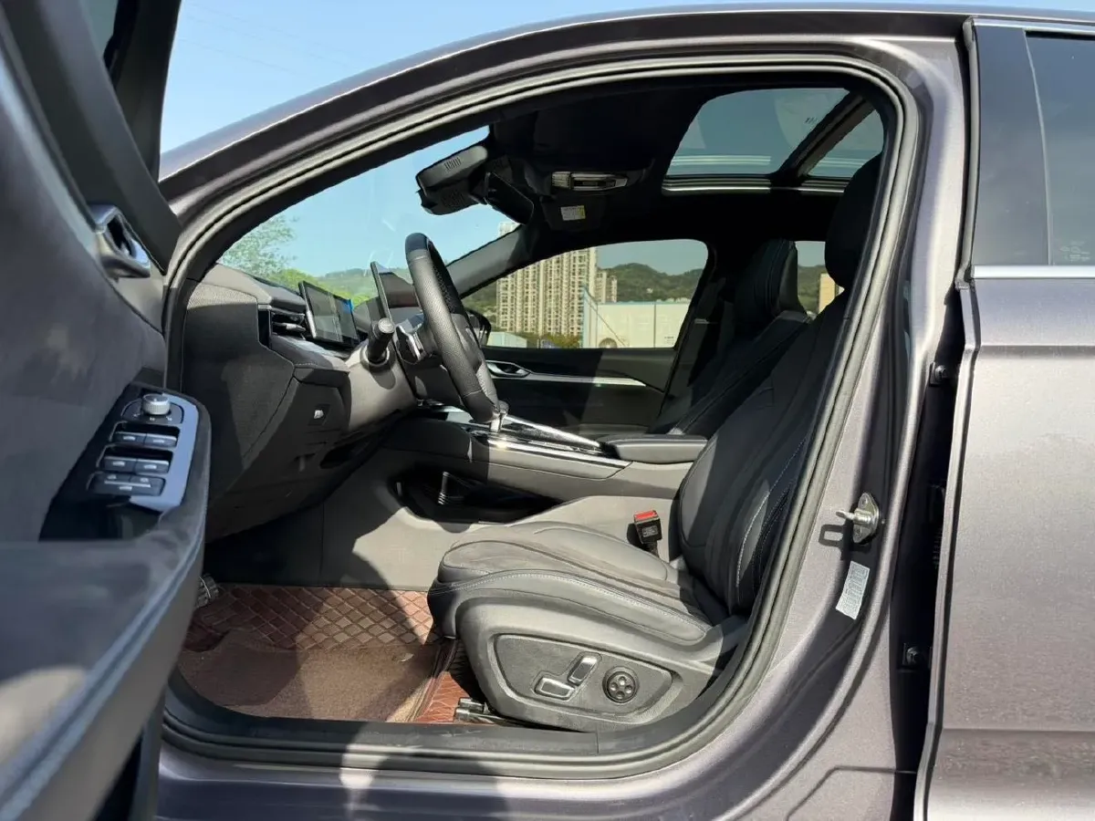 2025 Geely Preface 2.0T 238HP L4 8AT,autocango,china used car exporter,china ev exporter,chinese used car exporter,chinese used ev exporter