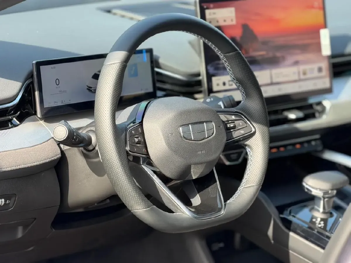 2025 Geely Preface 2.0T 238HP L4 8AT,autocango,china used car exporter,china ev exporter,chinese used car exporter,chinese used ev exporter