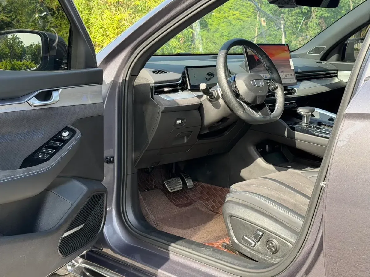 2025 Geely Preface 2.0T 238HP L4 8AT,autocango,china used car exporter,china ev exporter,chinese used car exporter,chinese used ev exporter