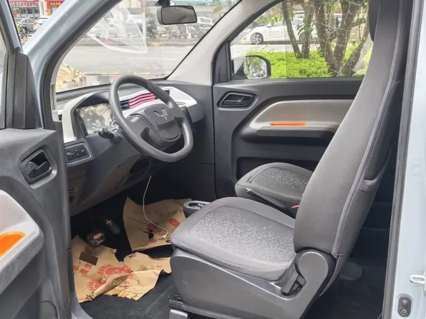 2021 WuLing HongGuang MINI EV BEV 13.8KWH,autocango,china used car exporter,china ev exporter,chinese used car exporter,chinese used ev exporter