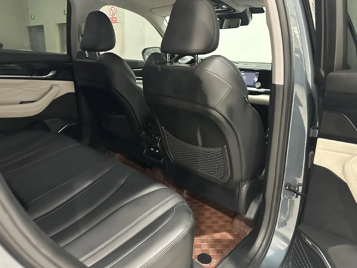 2021 Geely Monjaro 2.0T 218HP L4 7DCT,autocango,china used car exporter,china ev exporter,chinese used car exporter,chinese used ev exporter