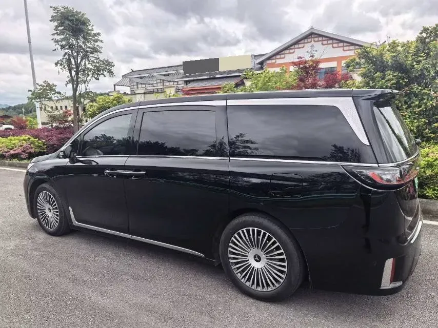 2025 Voyah Dream 1.5T 150HP L4 PHEV 41.7KWH,autocango,china used car exporter,china ev exporter,chinese used car exporter,chinese used ev exporter