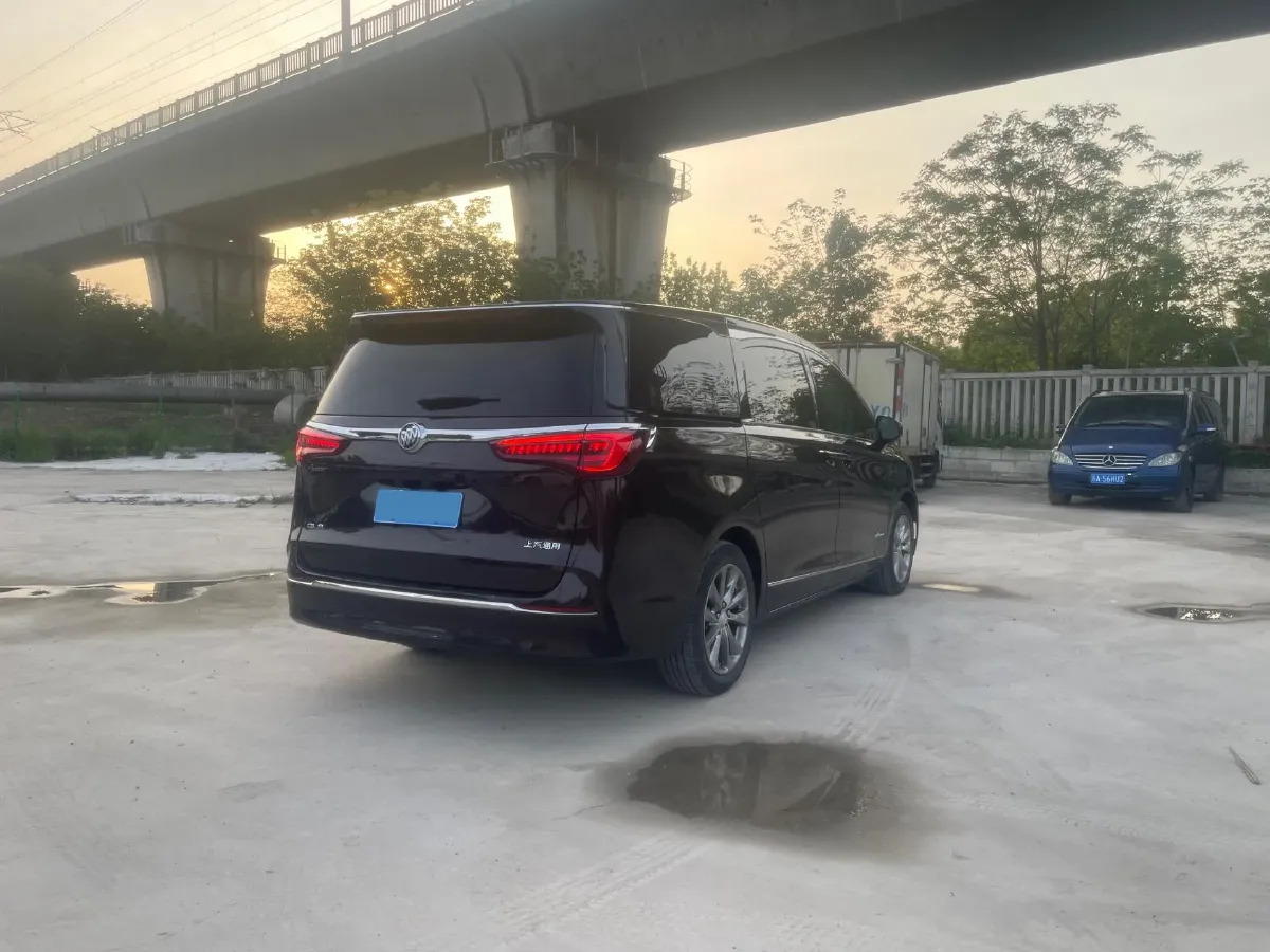 2021 Buick GL8 2.0T 237HP L4 9AT,autocango,china used car exporter,china ev exporter,chinese used car exporter,chinese used ev exporter