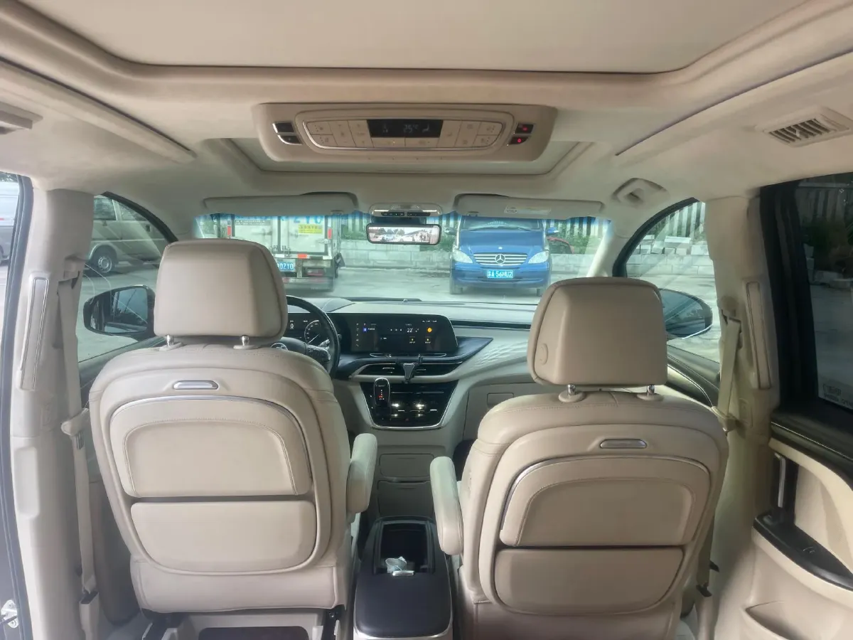 2021 Buick GL8 2.0T 237HP L4 9AT,autocango,china used car exporter,china ev exporter,chinese used car exporter,chinese used ev exporter