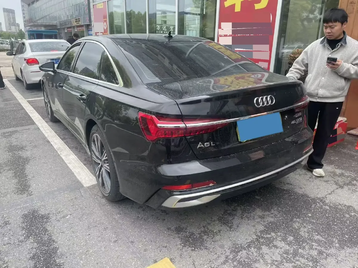2025 Audi A6L 2.0T 245HP L4 7DCT,autocango,china used car exporter,china ev exporter,chinese used car exporter,chinese used ev exporter