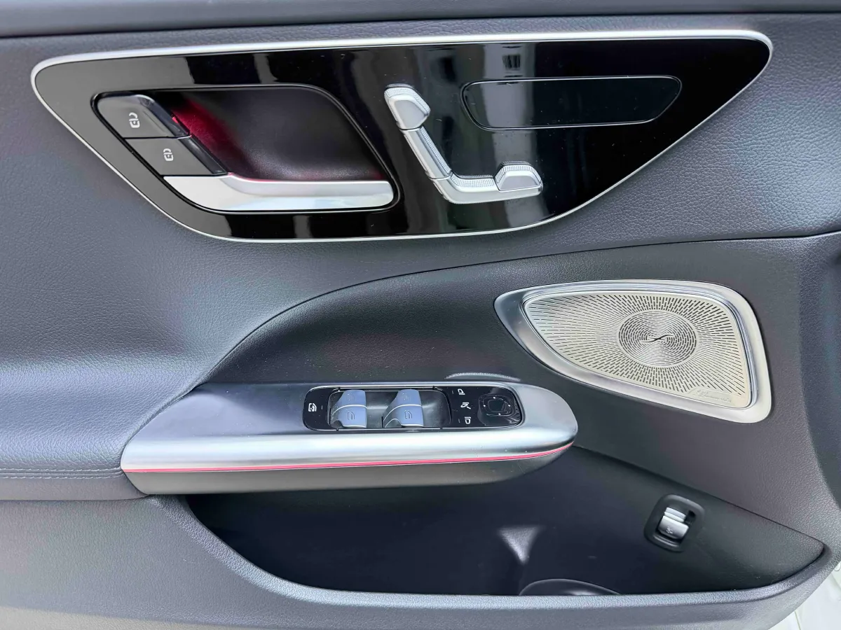 2023 Mercedes-Benz C Class 1.5T 204HP L4 9AT,autocango,china used car exporter,china ev exporter,chinese used car exporter,chinese used ev exporter