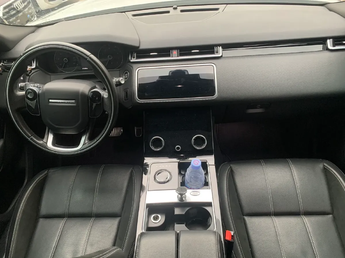 2018 Land Rover Range Rover Velar 3.0T 380HP V6 8AT,autocango,china used car exporter,china ev exporter,chinese used car exporter,chinese used ev exporter