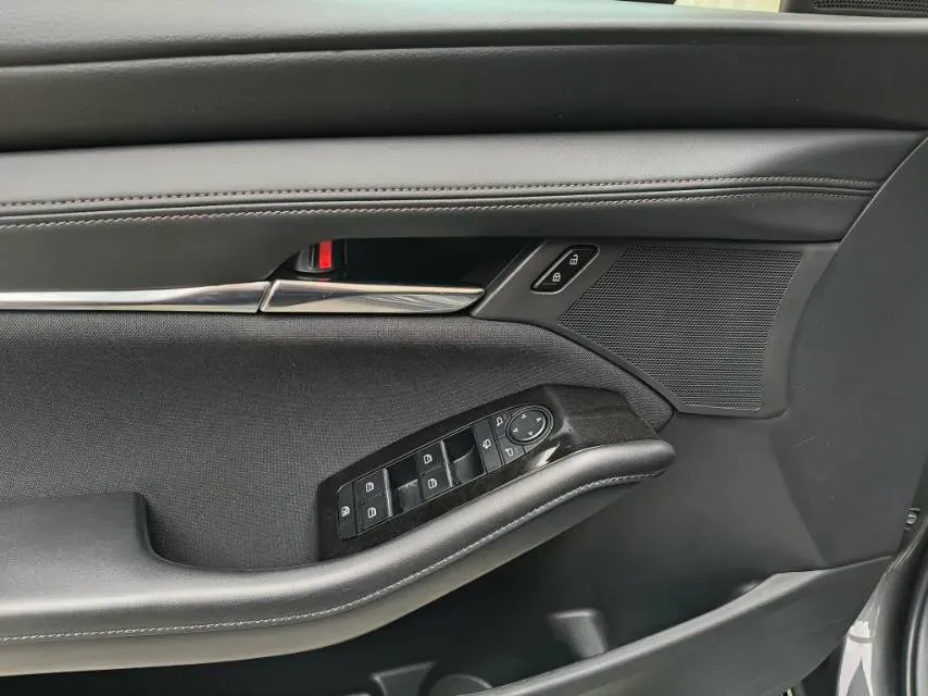 2021 Mazda 3 Axela 2.0L 158HP L4 6AT,autocango,china used car exporter,china ev exporter,chinese used car exporter,chinese used ev exporter