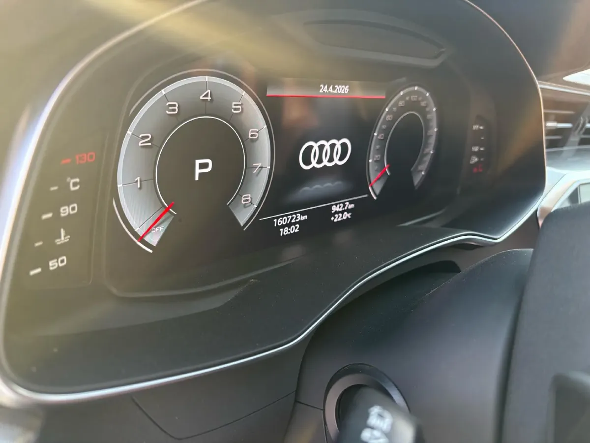 2020 Audi A6L 2.0T 190HP L4 7DCT,autocango,china used car exporter,china ev exporter,chinese used car exporter,chinese used ev exporter