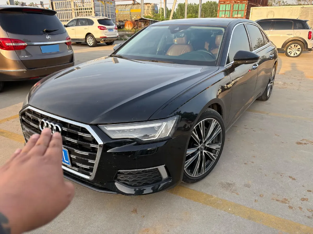 2020 Audi A6L 2.0T 190HP L4 7DCT,autocango,china used car exporter,china ev exporter,chinese used car exporter,chinese used ev exporter