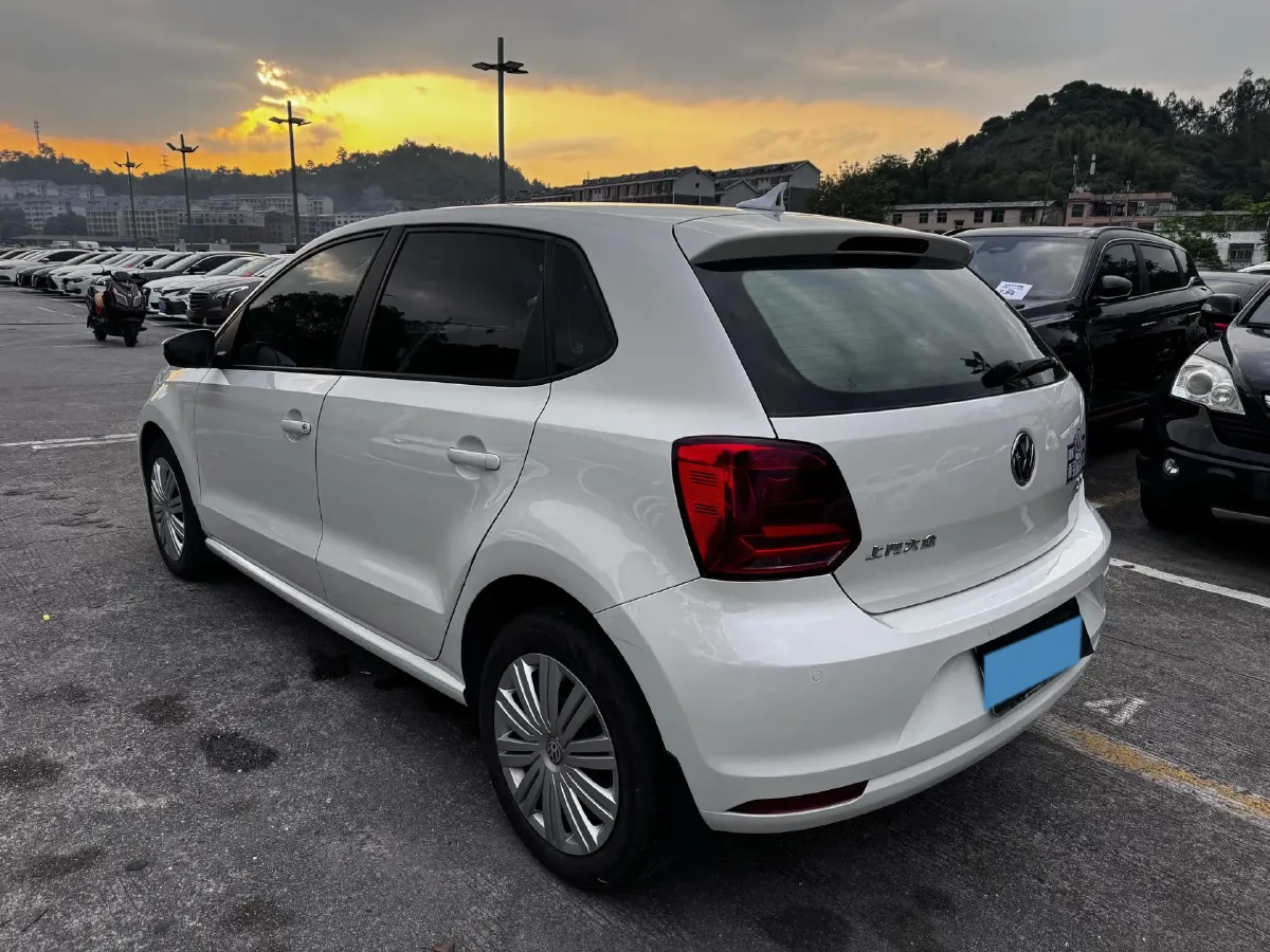 2016 Volkswagen Polo 1.6L 110HP L4 6AT,autocango,china used car exporter,china ev exporter,chinese used car exporter,chinese used ev exporter