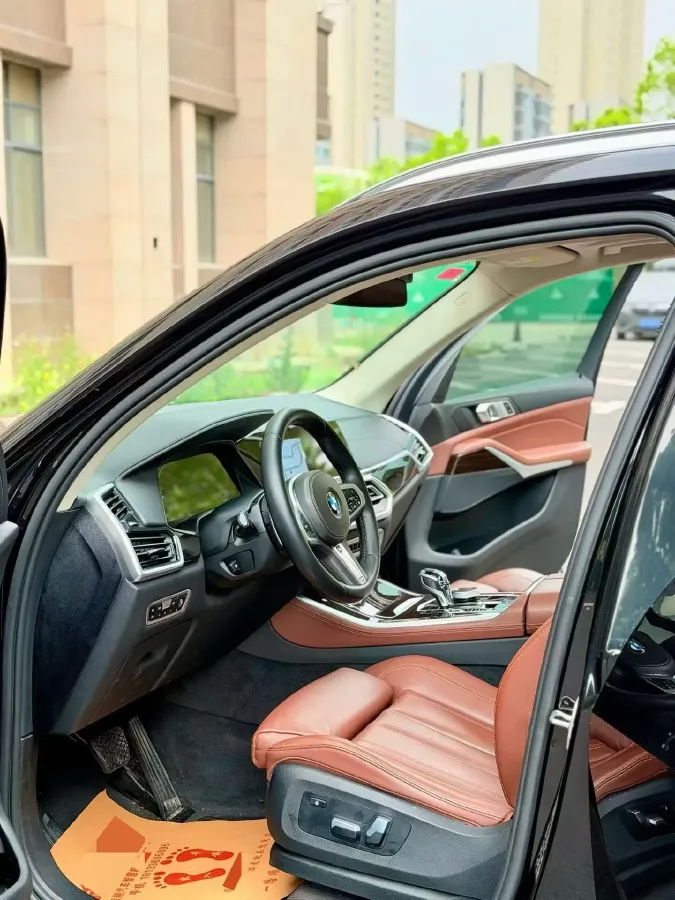 2021 BMW X5 3.0T 340HP L6 8AT,autocango,china used car exporter,china ev exporter,chinese used car exporter,chinese used ev exporter