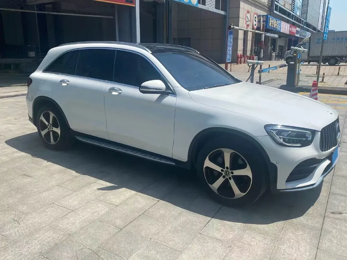 2022 Mercedes-Benz GLC Class 2.0T 197HP L4 9AT,autocango,china used car exporter,china ev exporter,chinese used car exporter,chinese used ev exporter