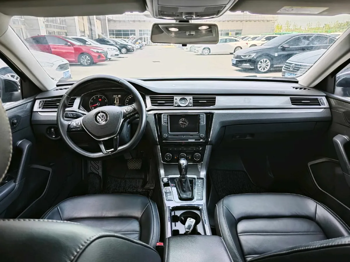 2017 Volkswagen Passat 1.8T 180HP L4 7DCT,autocango,china used car exporter,china ev exporter,chinese used car exporter,chinese used ev exporter