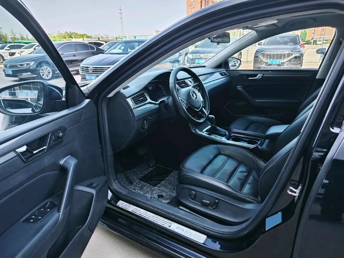 2017 Volkswagen Passat 1.8T 180HP L4 7DCT,autocango,china used car exporter,china ev exporter,chinese used car exporter,chinese used ev exporter