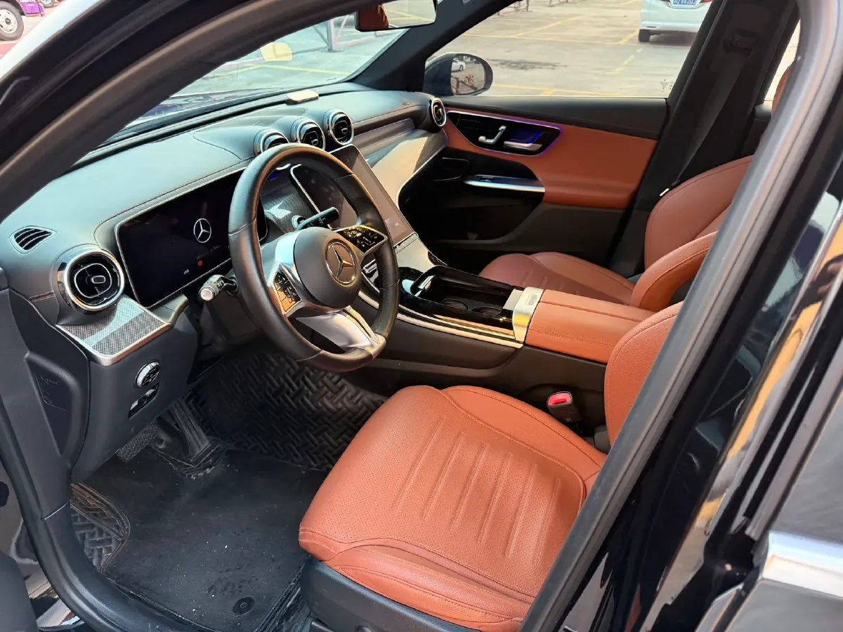 2025 Mercedes-Benz GLC Class 2.0T 204HP L4 9AT,autocango,china used car exporter,china ev exporter,chinese used car exporter,chinese used ev exporter