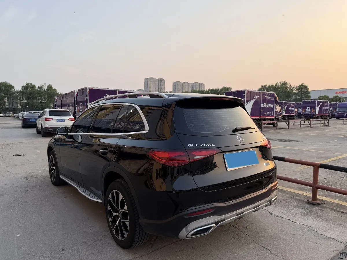 2025 Mercedes-Benz GLC Class 2.0T 204HP L4 9AT,autocango,china used car exporter,china ev exporter,chinese used car exporter,chinese used ev exporter