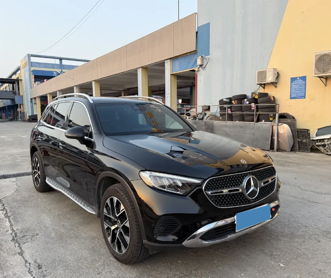 2025 Mercedes-Benz GLC Class 2.0T 204HP L4 9AT,autocango,china used car exporter,china ev exporter,chinese used car exporter,chinese used ev exporter