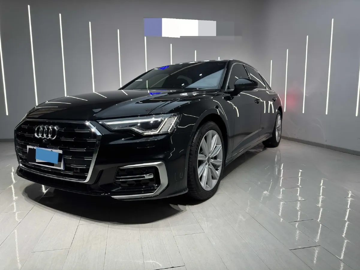 2023 Audi A6L 2.0T 245HP L4 7DCT,autocango,china used car exporter,china ev exporter,chinese used car exporter,chinese used ev exporter