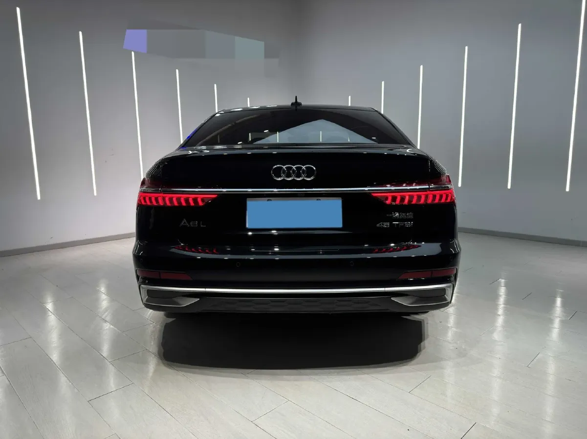 2023 Audi A6L 2.0T 245HP L4 7DCT,autocango,china used car exporter,china ev exporter,chinese used car exporter,chinese used ev exporter
