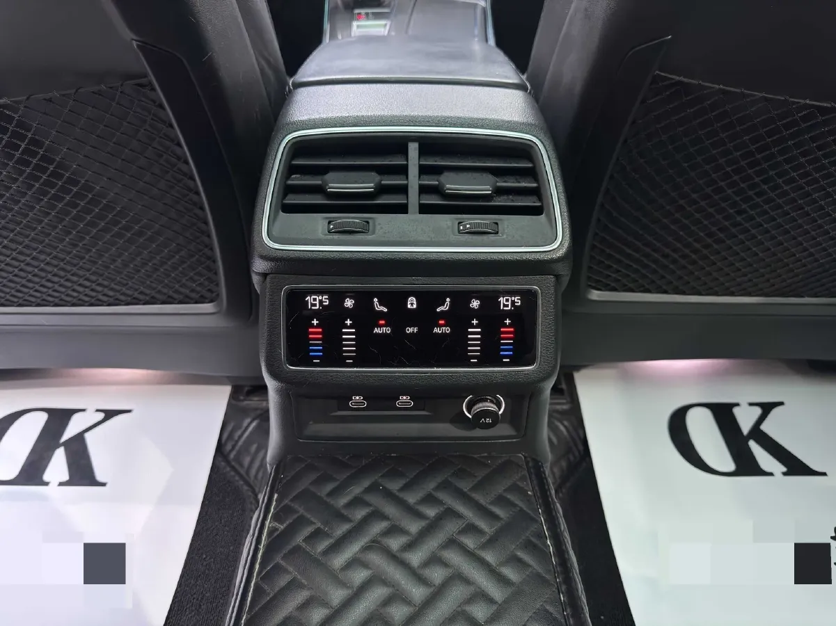 2023 Audi A6L 2.0T 245HP L4 7DCT,autocango,china used car exporter,china ev exporter,chinese used car exporter,chinese used ev exporter