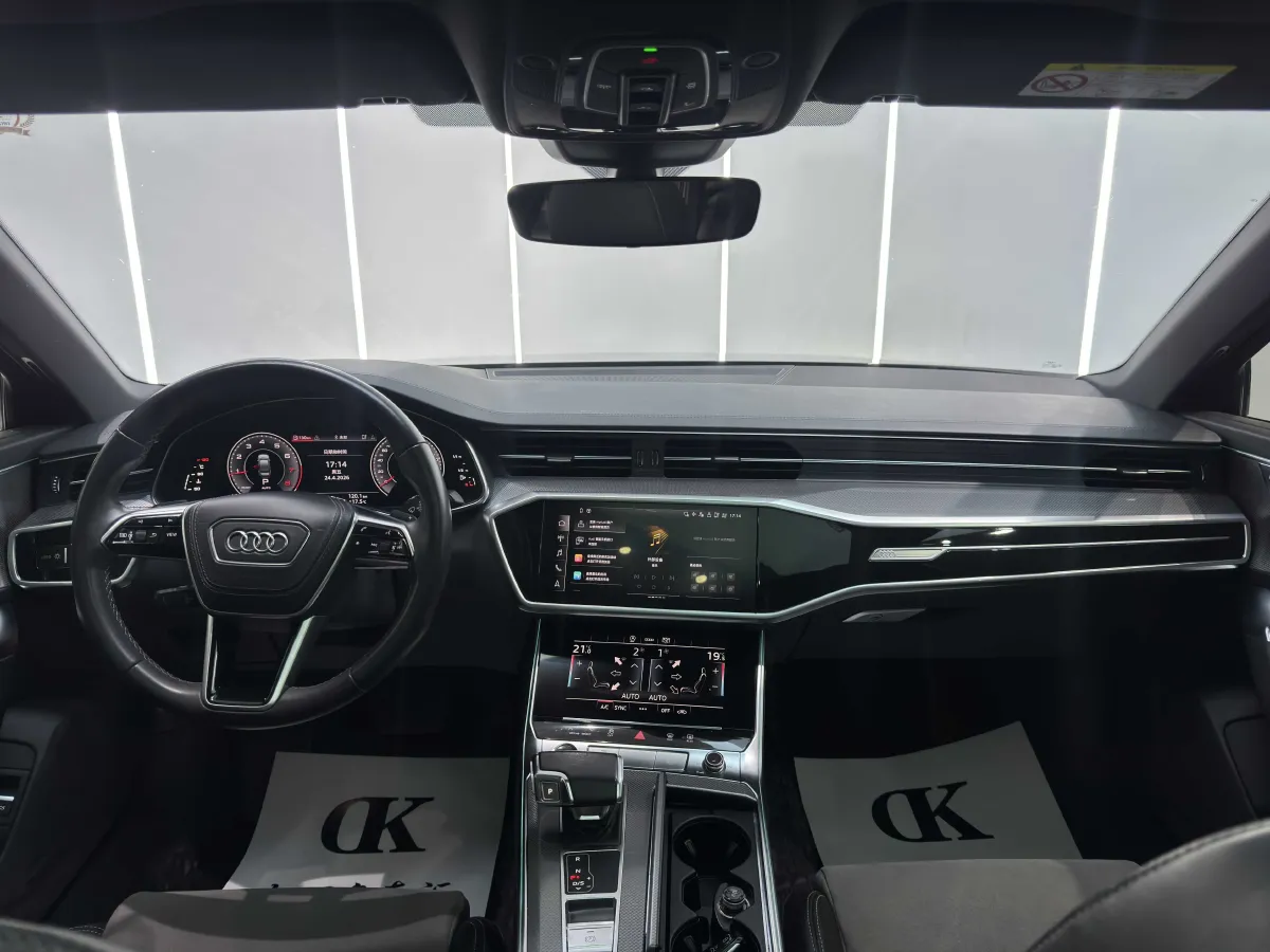 2023 Audi A6L 2.0T 245HP L4 7DCT,autocango,china used car exporter,china ev exporter,chinese used car exporter,chinese used ev exporter