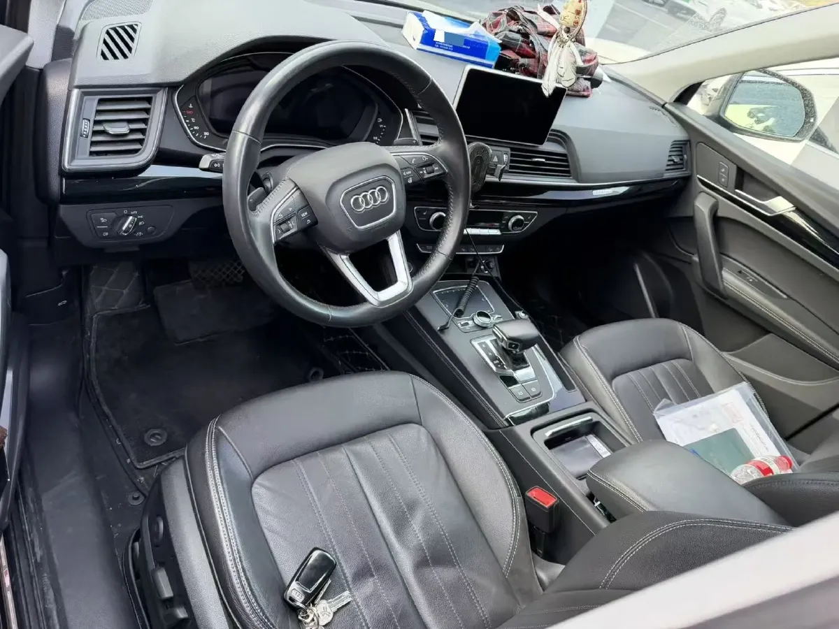 2020 Audi Q5L 2.0T 252HP L4 7DCT,autocango,china used car exporter,china ev exporter,chinese used car exporter,chinese used ev exporter