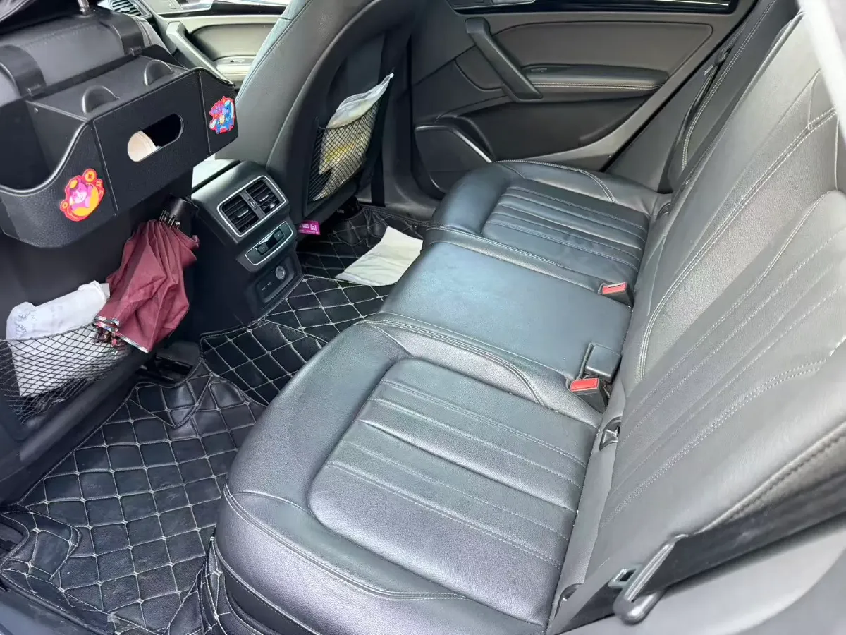 2020 Audi Q5L 2.0T 252HP L4 7DCT,autocango,china used car exporter,china ev exporter,chinese used car exporter,chinese used ev exporter