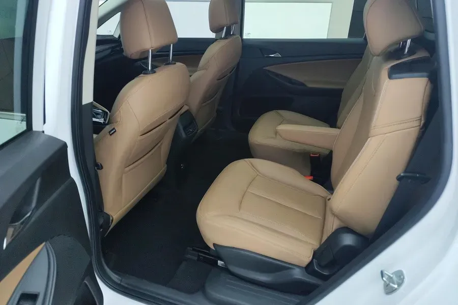 2021 Buick GL6 1.3T 163HP L3 6AT,autocango,china used car exporter,china ev exporter,chinese used car exporter,chinese used ev exporter