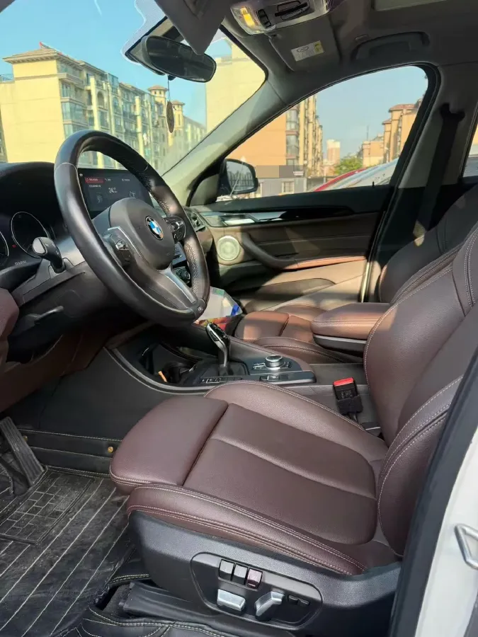 2021 BMW X1 2.0T 192HP L4 7DCT,autocango,china used car exporter,china ev exporter,chinese used car exporter,chinese used ev exporter