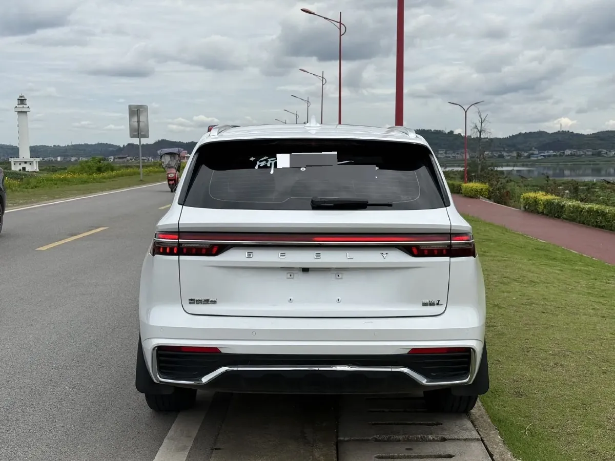 2021 Geely Monjaro 2.0T 218HP L4 7DCT,autocango,china used car exporter,china ev exporter,chinese used car exporter,chinese used ev exporter