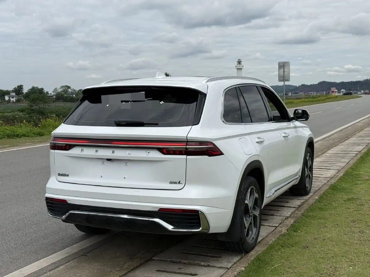 2021 Geely Monjaro 2.0T 218HP L4 7DCT,autocango,china used car exporter,china ev exporter,chinese used car exporter,chinese used ev exporter