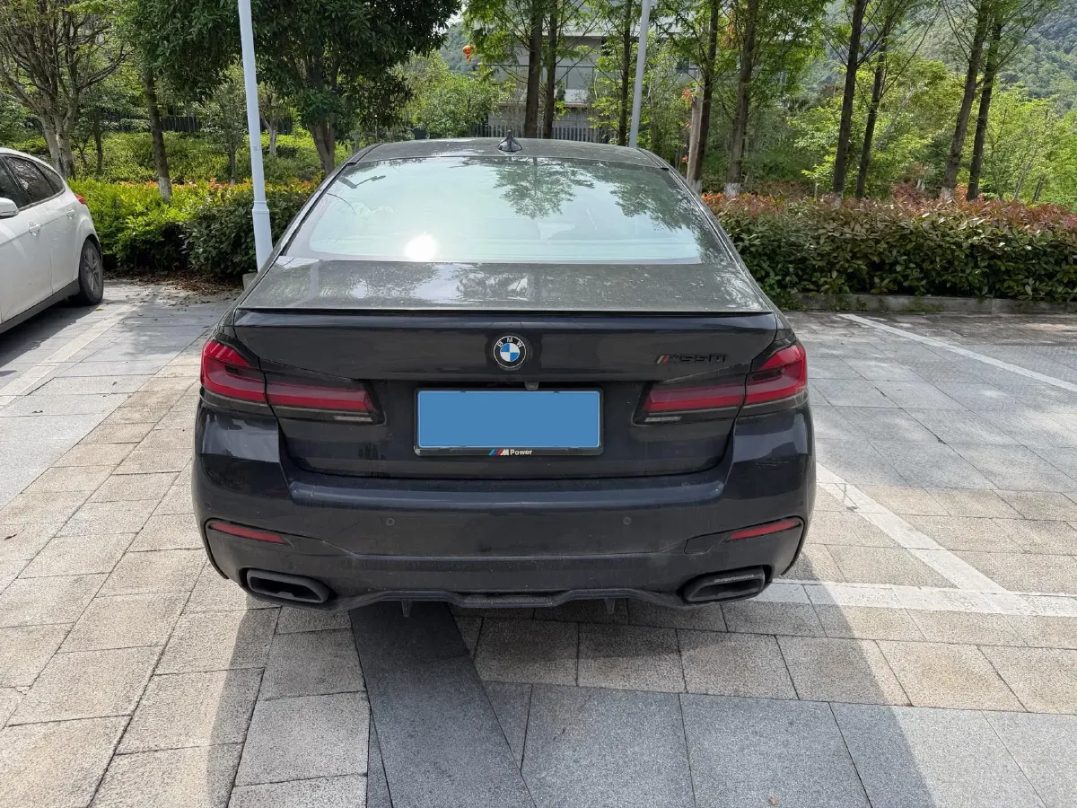 2021 BMW 5 Series 2.0T 184HP L4 8AT,autocango,china used car exporter,china ev exporter,chinese used car exporter,chinese used ev exporter